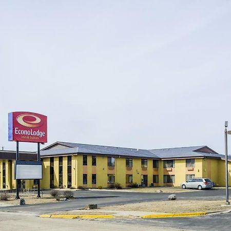 Econo Lodge Inn & Suites Wisconsin Dells Exterior photo