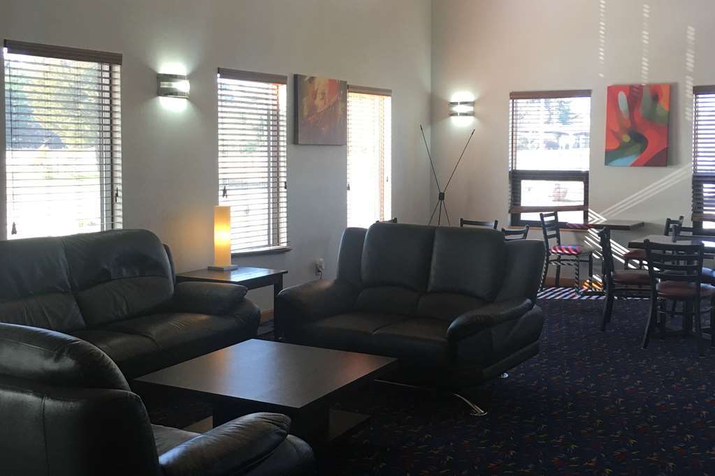 Econo Lodge Inn & Suites Wisconsin Dells Interior photo